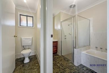 House For Lease - NSW - Dubbo - 2830 - Modernised Two Bedroom Duplex in Churchill Gardens (Image 2)