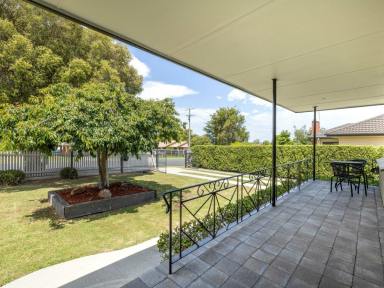 House For Sale - VIC - East Bairnsdale - 3875 - IMMACULATELY PRESENTED FAMILY HOME  (Image 2)