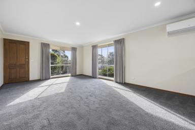 Unit For Sale - VIC - Camperdown - 3260 - Spacious, Low-Maintenance Living in a Prime Camperdown Location  (Image 2)