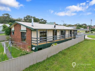 House For Sale - VIC - Toora - 3962 - A Perfect Blend of Town Convenience and Rural Views  (Image 2)