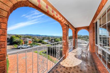 House For Sale - NSW - Tumut - 2720 - Elevated Brick Home with Uninterrupted Views!  (Image 2)