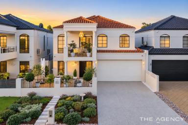 House For Sale - WA - Rockingham - 6168 - Tuscan Elegance By The Sea (Image 2)