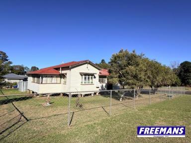 House For Sale - QLD - Kingaroy - 4610 - Residential 1,012m2 corner allotment dual street access  (Image 2)