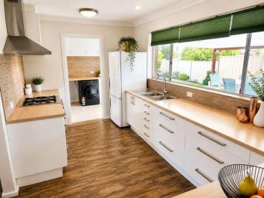 House Leased - WA - Girrawheen - 6064 - Modern home, convenient location, great outdoor living.  (Image 2)