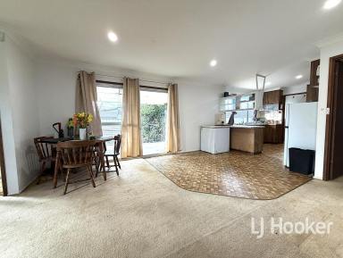House For Sale - NSW - Inverell - 2360 - Long Term Tenants in Place  (Image 2)