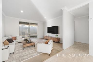 House For Sale - WA - Golden Bay - 6174 - RELAXED COASTAL VIBES AND QUIET LOCATION! (Image 2)