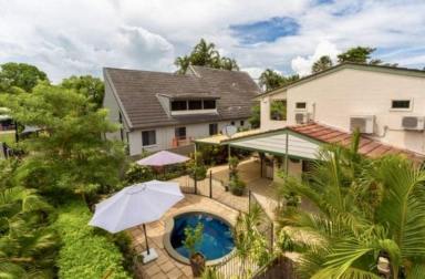 Townhouse For Sale - NT - Fannie Bay - 0820 - FABULOUS Fannie Bay Townhouse with Own Plunge Pool  (Image 2)