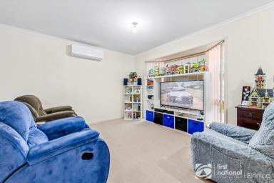 Unit For Sale - VIC - Cranbourne - 3977 - PERFECT FOR FHB'S, INVESTORS AND DOWNSIZERS!  (Image 2)