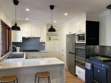 House For Lease - NSW - Bundanoon - 2578 - Convenient Location  (Image 2)