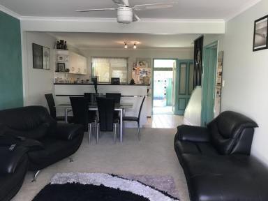 Townhouse For Lease - QLD - Rochedale South - 4123 - UBEATABLE LOCATION!!!  (Image 2)