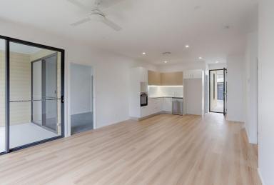 Townhouse For Lease - QLD - Cooroy - 4563 - Beautifully Presented 3-Bedroom Townhouse for Rent  (Image 2)