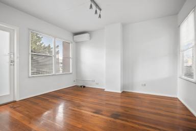 Apartment For Lease - VIC - Mentone - 3194 - SPACIOUS | TIDY | PERFECT LOCATION (Image 2)