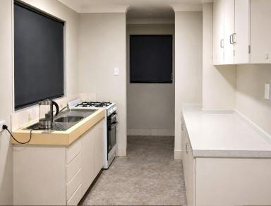 House For Sale - WA - Yanchep - 6035 - 850m² Opportunity Renovate, Rent or Redevelop  (Image 2)