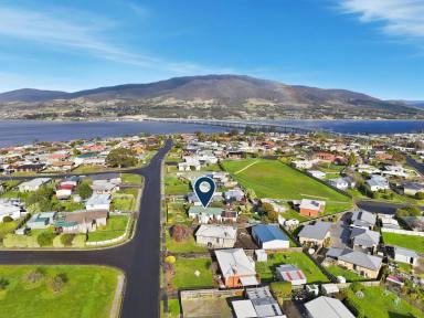 House For Sale - TAS - Bridgewater - 7030 - Warm, Welcoming & Packed with Potential (Image 2)