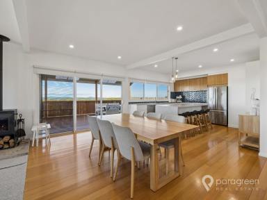 House For Sale - VIC - Port Albert - 3971 - Stylish Renovation, Uninterrupted Water Views  (Image 2)