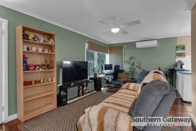 House For Lease - WA - Orelia - 6167 - COMFORTABLE FAMILY HOME  (Image 2)