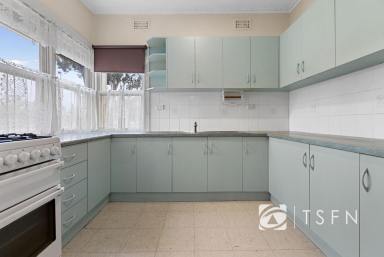 House For Sale - VIC - White Hills - 3550 - Charming Red Brick Home on a Corner Allotment with Brand-New Solar  (Image 2)