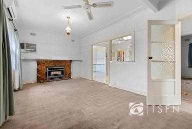 House For Sale - VIC - White Hills - 3550 - Charming Red Brick Home on a Corner Allotment with Brand-New Solar  (Image 2)