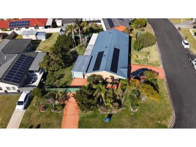 House For Sale - NSW - Tuncurry - 2428 - Rare 1,099 m2 Level Block with Dual Driveways, 3 Garages and Caravan Storage  (Image 2)