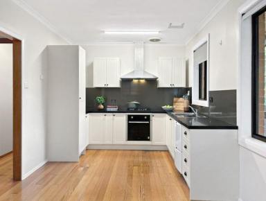 House For Sale - VIC - Wodonga - 3690 - Fully Renovated...Undeniable Value!  (Image 2)