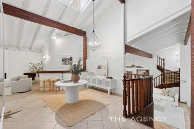 House For Sale - WA - Marmion - 6020 - Wonderful Family Home!  (Image 2)