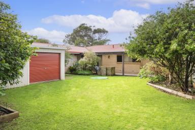 House Leased - WA - Augusta - 6290 - Charming Home  (Image 2)