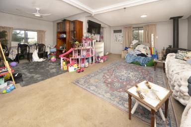 House For Sale - VIC - Nyah - 3594 - Charming Country Living on a Generous Allotment (Image 2)