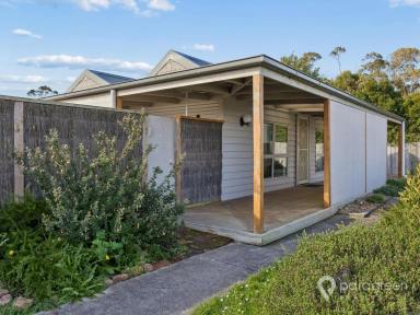 House For Sale - VIC - Port Franklin - 3964 - Historic Charm Meets Modern Comfort - Renovated 1910 Cottage on ½ Acre with a Large Shed  (Image 2)