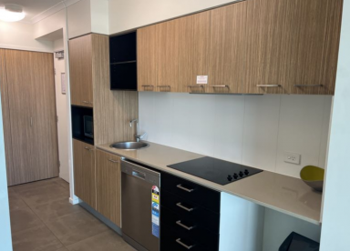 Apartment For Lease - QLD - Mackay - 4740 - MODERN ONE-BEDROOM APARTMENT (Image 2)