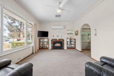 House For Sale - VIC - North Bendigo - 3550 - Classic Character, Endless Possibilities  (Image 2)