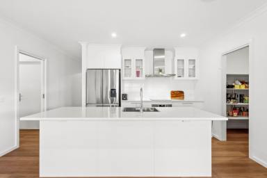 House Sold - VIC - Strathfieldsaye - 3551 - Energy Efficient with Every Upgrade Complete (Image 2)