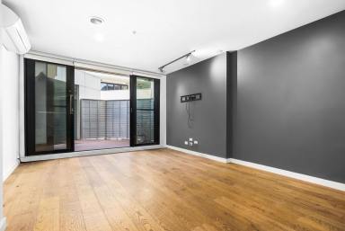Apartment For Lease - VIC - Mentone - 3194 - GROUND FLOOR APARTMENT WITH PRIVATE COURTYARD & DIRECT GARAGE ACCESS (Image 2)