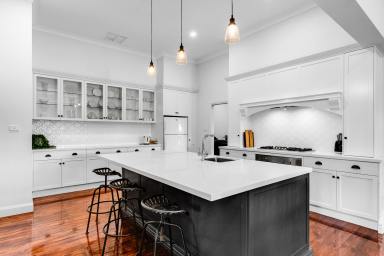 House For Sale - VIC - Nichols Point - 3501 - Beautiful lifestyle property with Premium Shedding (Image 2)