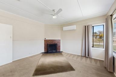 House For Sale - NSW - Merriwa - 2329 - Move in Ready! (Image 2)