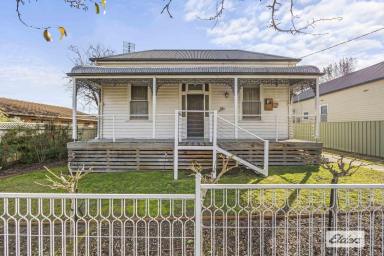 House For Sale - VIC - Stawell - 3380 - Spacious 4 Bedroom Family Home in a Fantastic Central Location (Image 2)