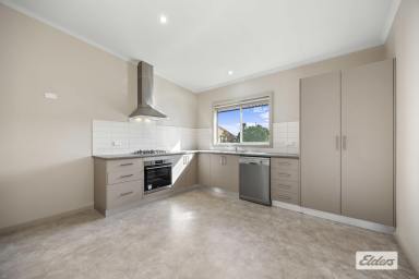 House For Sale - VIC - Stawell - 3380 - Spacious 4 Bedroom Family Home in a Fantastic Central Location (Image 2)