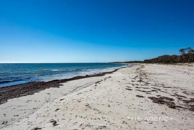 House For Sale - WA - Abbey - 6280 - RARE OPPORTUNITY BEACHSIDE IN ABBEY  (Image 2)