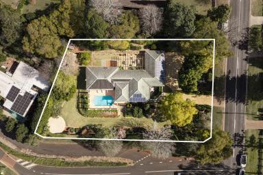 House Auction - QLD - Prince Henry Heights - 4350 - Elevated estate on 2,515m² across two titles with spectacular valley views  (Image 2)