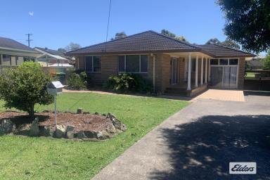 House For Lease - NSW - Taree - 2430 - Spacious Family Home in a Top Taree Location  (Image 2)