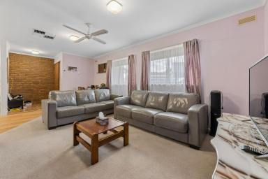 Unit For Sale - VIC - Mildura - 3500 - NEAT UNIT, GREAT LOCATION  (Image 2)