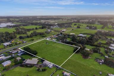 Residential Block For Sale - VIC - Hamilton - 3300 - Small acreage close to town  (Image 2)