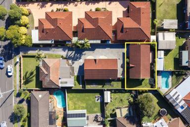 Villa For Sale - NSW - Albion Park - 2527 - Single Level Living - Walk to Shops!  (Image 2)