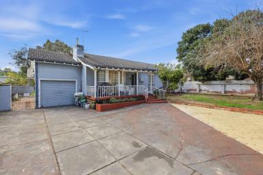 House For Sale - WA - Maida Vale - 6057 - Parkside Position | 809sqm Block | R12.5/30 Zoning  (Image 2)