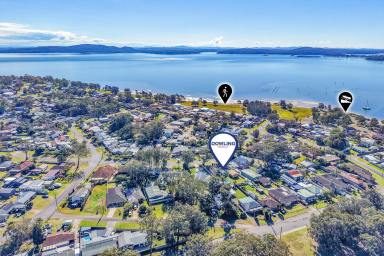 House For Sale - NSW - Lemon Tree Passage - 2319 - WATERFRONT LIFESTYLE & FAMILY LIVING JUST MOMENTS FROM THE BAY! (Image 2)
