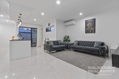 House For Sale - WA - Nollamara - 6061 - MODERN CONTEMPORARY AT ITS FINEST! (Image 2)