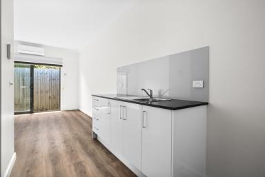 Apartment For Lease - VIC - Mordialloc - 3195 - MODERN STUDIO l PRIVATE COURTYARD l WALK TO EVERYTHING  (Image 2)