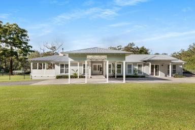 Lifestyle For Sale - NSW - Woollamia - 2540 - Horses, Home Office & Hamptons Style on the Edge of Jervis Bay! (Image 2)