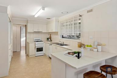House For Sale - VIC - Colac - 3250 - Peaceful Living, Prime Position…  (Image 2)