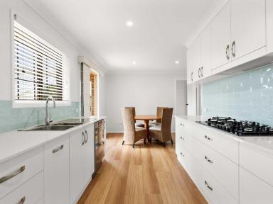 House For Sale - QLD - Middle Ridge - 4350 - Renovated, Family Friendly, Cul-De-Sac Location!  (Image 2)