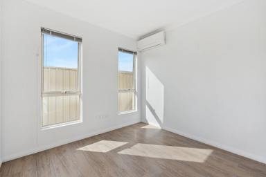Apartment For Sale - WA - Kewdale - 6105 - Modern Living & Everyday Convenience  (Image 2)